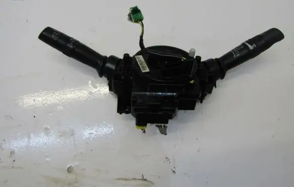 Honda HR-V Wiper turn signal indicator stalk/switch 35000-T0A
