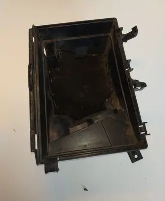 Volvo V70 Air filter box 4191382