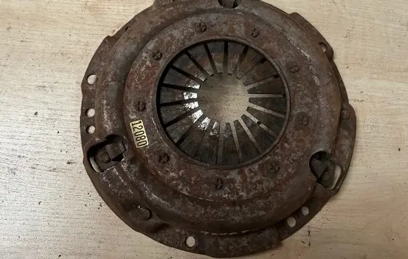 Toyota Corolla E100 Pressure plate 12080