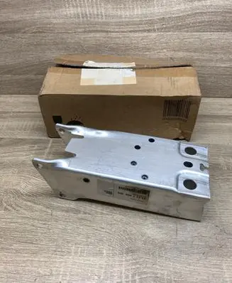 Mini One - Cooper F56 F55 Front bumper mounting bracket 51117406389 7406389