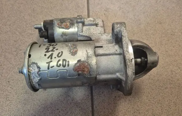 Hyundai i30 Starter motor 3610008100