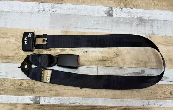 Toyota Yaris Rear seatbelt 0428122 D4604