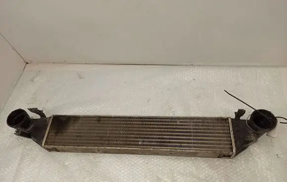 Mercedes-Benz C W203 Intercooler radiator a2035000000