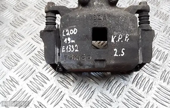Mitsubishi L200 Front brake caliper