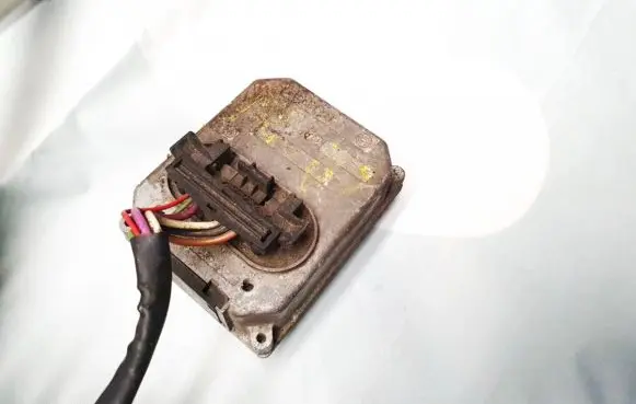 Ford Galaxy Window wiper relay 