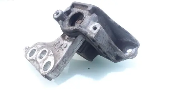 Honda Civic Engine mount bracket 50SMK2