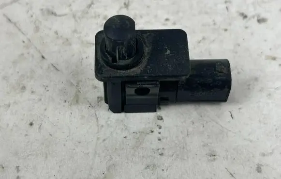 BMW X1 E84 Bonnet alarm switch sensor 9119052