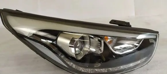 Hyundai ix35 Headlight/headlamp 921022SXXX