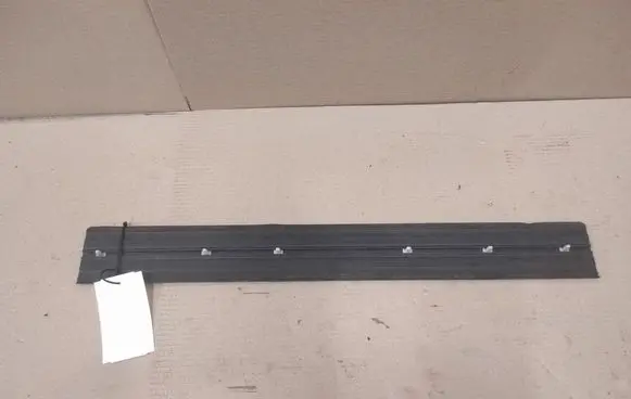 BMW 1 E81 E87 Front sill trim cover