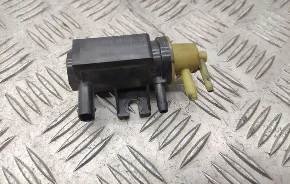 Mercedes-Benz E C207 W207 Vacuum valve A0091533128