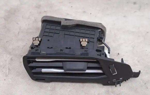 Ford Focus Dashboard side air vent grill/cover trim JX7b19893