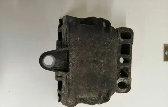 Audi A3 S3 8L Engine mount bracket 1J0199262