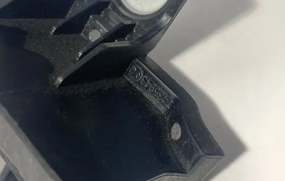 BMW 4 G22 G23 G24 G26 Fuel tank cap trim 735943