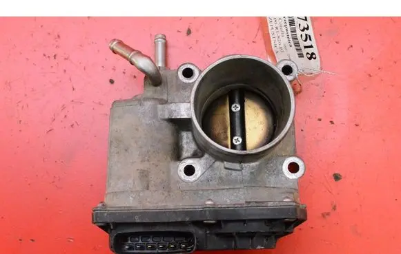 Toyota Corolla E120 E130 Throttle body valve 220300D021