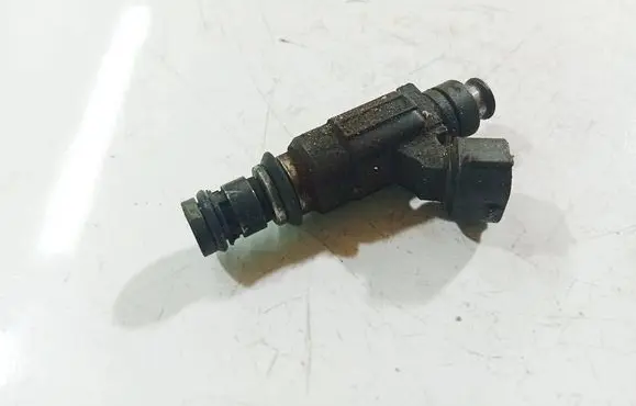 Subaru Forester SF Fuel injector FBLC100