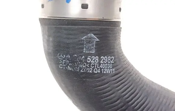 Mercedes-Benz E W212 Intercooler hose/pipe A2045282982