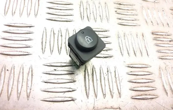 Opel Grandland X Central locking switch button yp00033577