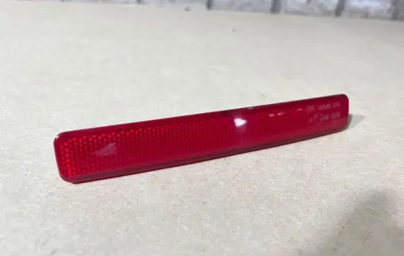 Volkswagen Transporter - Caravelle T5 Rear tail light reflector 05343876 E4020306
