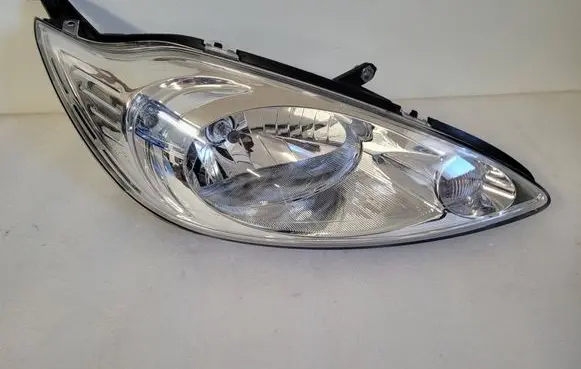 Ford Ka Headlight/headlamp 