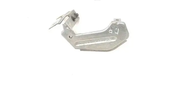 Volvo V40 Fender mounting bracket