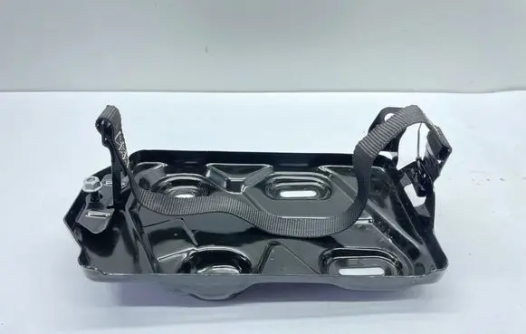 Chrysler Pacifica Battery tray 68267109AC 68267109