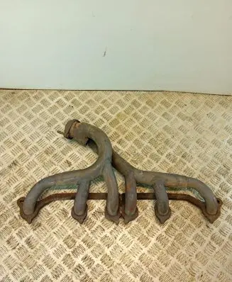 Jeep Cherokee XJ Exhaust manifold