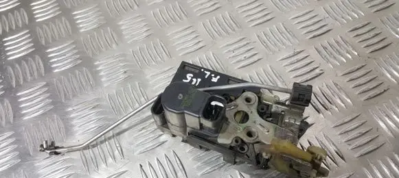 Alfa Romeo 156 Front door lock 16630255