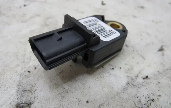 Toyota Verso Airbag deployment crash/impact sensor 89831-0F040