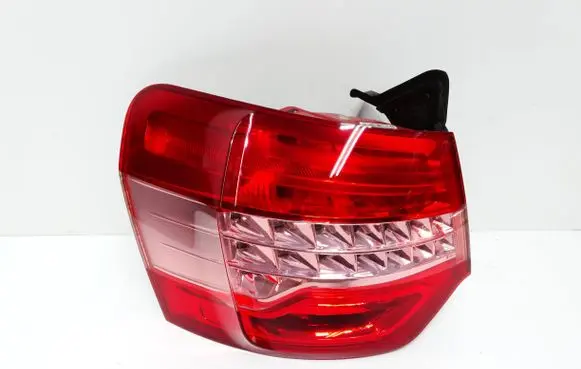 Rear/tail lights