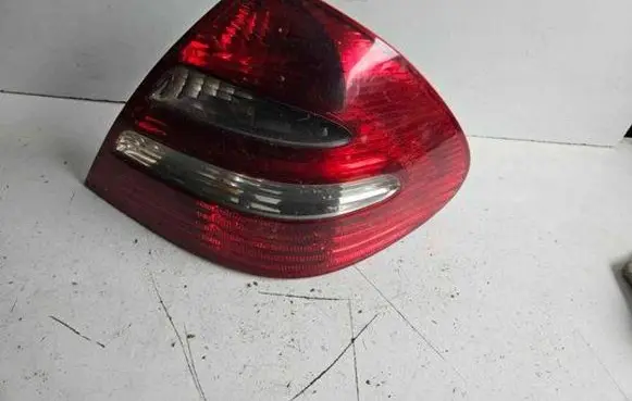 Mercedes-Benz E W211 Rear/tail lights A2118200464 334008
