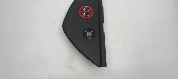 Hyundai i30 Dashboard side end trim 847182L000