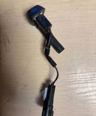 Volvo XC60 Windshield washer spray nozzle 30796027 30796028