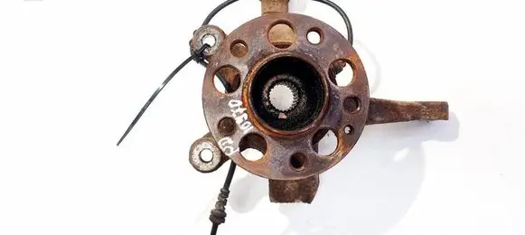 Mercedes-Benz A W169 Front wheel hub 