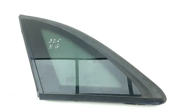 Mercedes-Benz B W246 W242 Rear side window