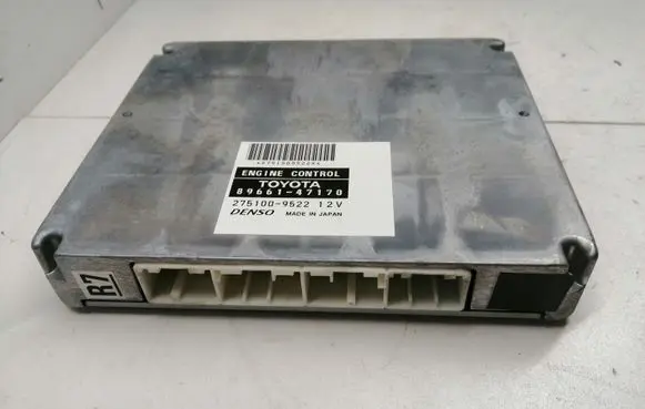 Toyota Prius (XW20) Engine control unit/module 8966147170 2751009522