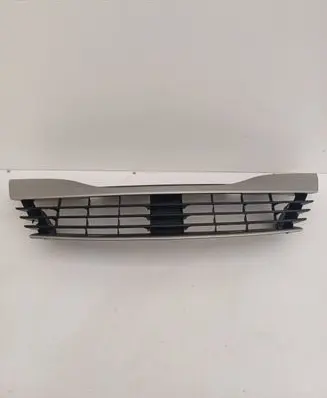 Renault Laguna II Front grill 8200012581