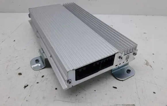 Lancia Voyager Sound amplifier 05107086AI