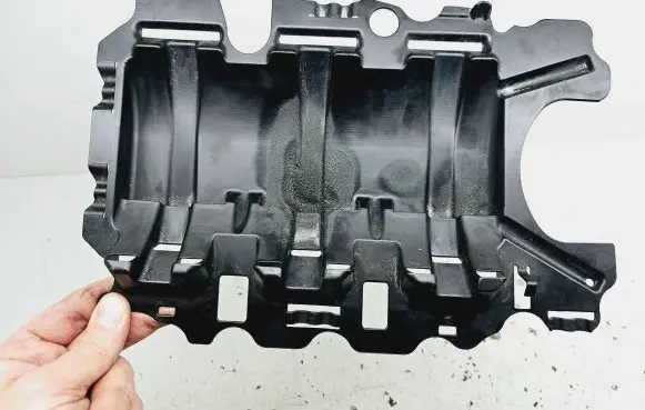 Volkswagen Golf VII other engine part 04C103623