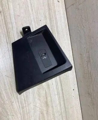 BMW X2 F39 USB socket connector 9292744