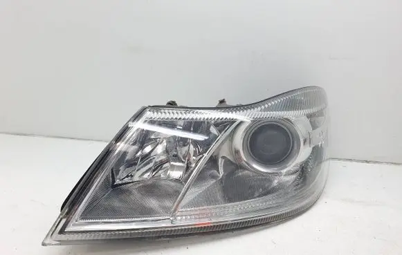 Skoda Octavia Mk2 (1Z) Headlight/headlamp 1Z1941015F