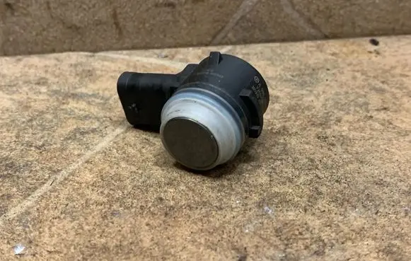 Mercedes-Benz E W213 Parking PDC sensor A0009055504