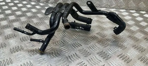 Engine coolant pipe/hose