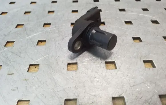 Camshaft position sensor