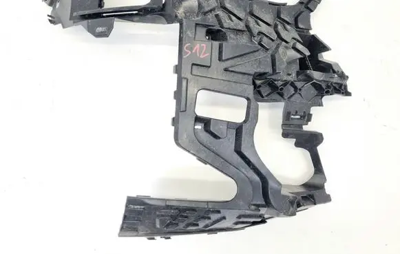 BMW X6 G06 Front bumper mounting bracket 8085666
