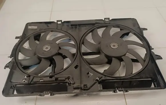 Audi Q3 8U Electric radiator cooling fan 8K0121003AD M161001 FS2061