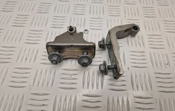 Mercedes-Benz A W177 AMG Rear door hinge set A1777300900 122000