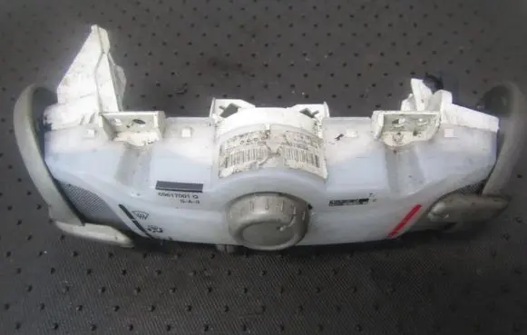 Peugeot 107 Climate control unit 69617001q