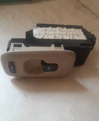 Volvo S80 Electric window control switch 9401805