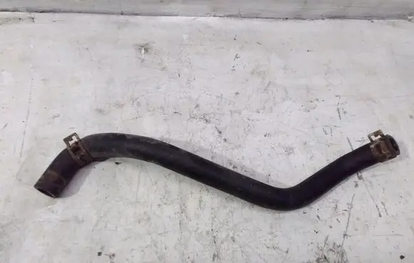Lexus CT 200H Engine coolant pipe/hose