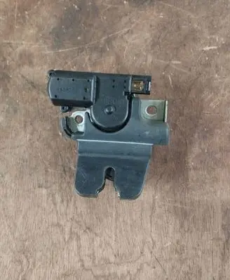 Lexus GS 300 400 430 Tailgate/trunk/boot lock/catch/latch 980805